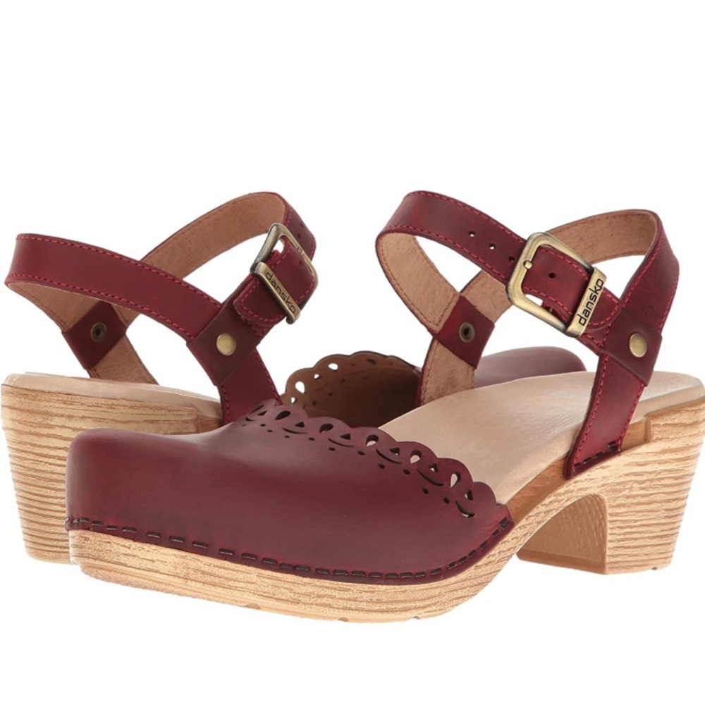 Dansko Marta Flat Sandal, Red, Sz. 40